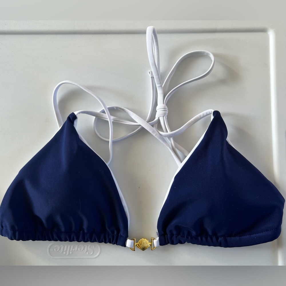 Chic Blue White Halter Thong Bikini Set - Picture 2 of 10